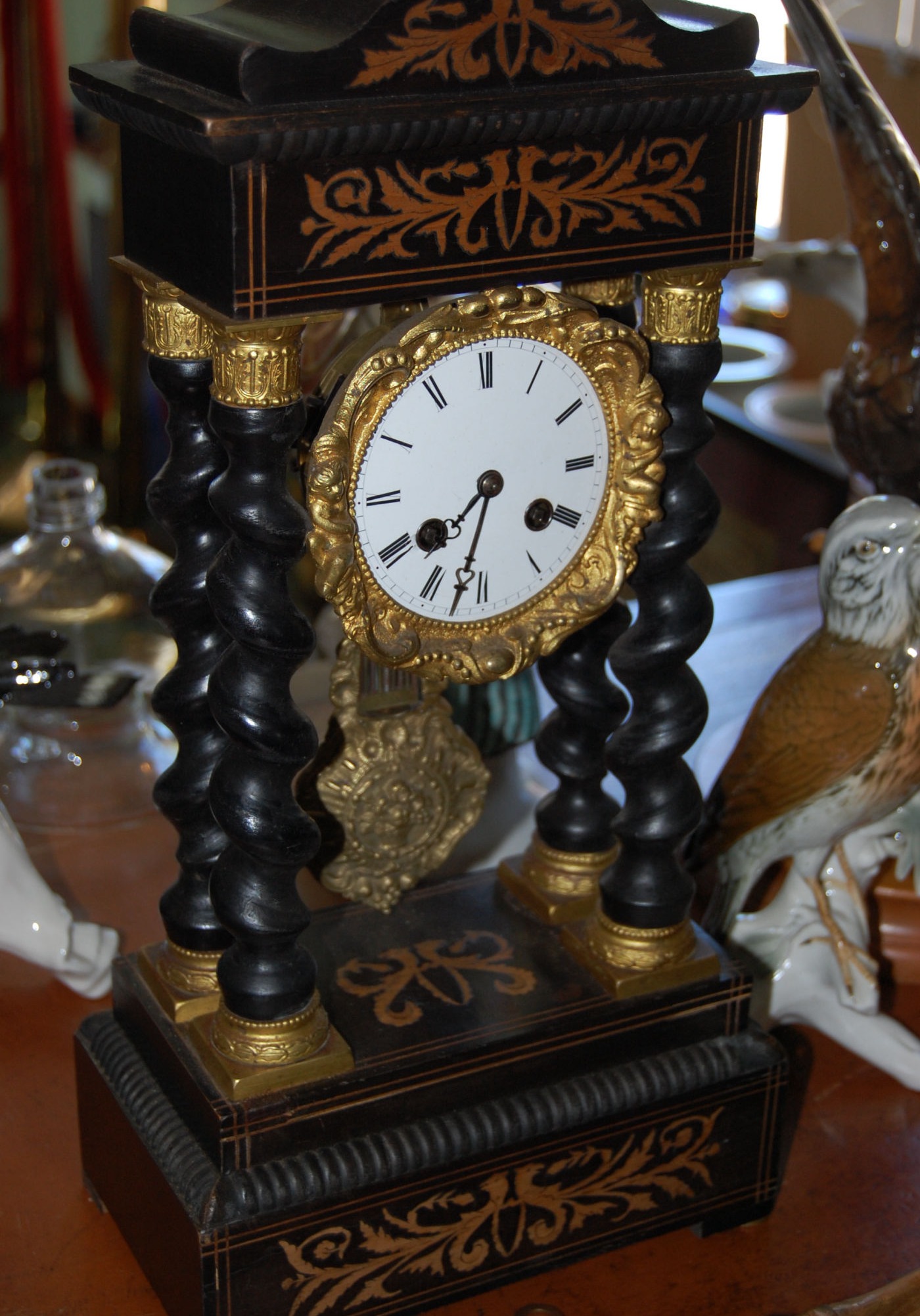 Portaluhr Frankreich Mitte 19. Jh..  Höhe: 46 cm