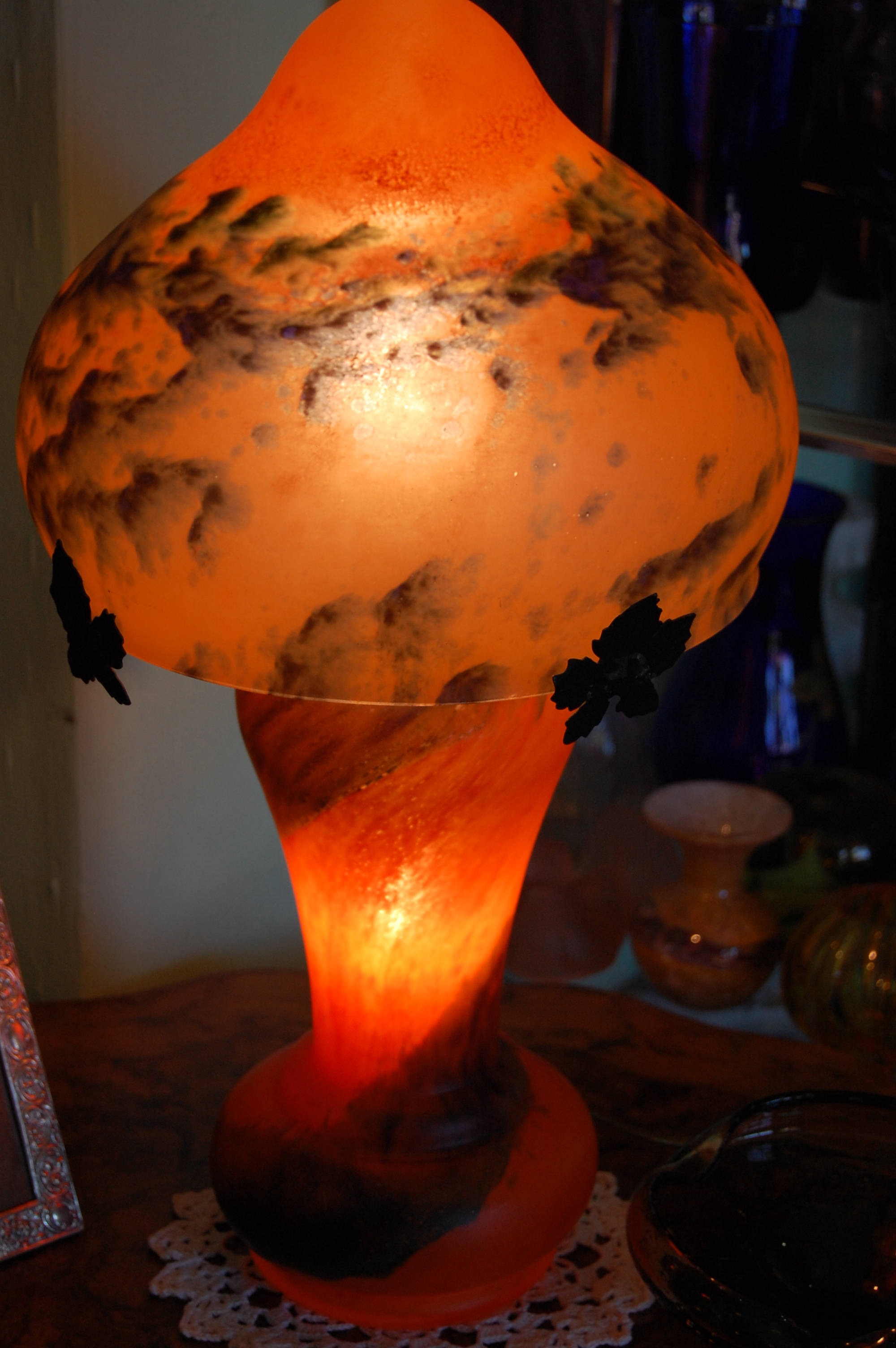 Pilzlampe, Glas, orange, Messinggestell, Höhe 46 cm